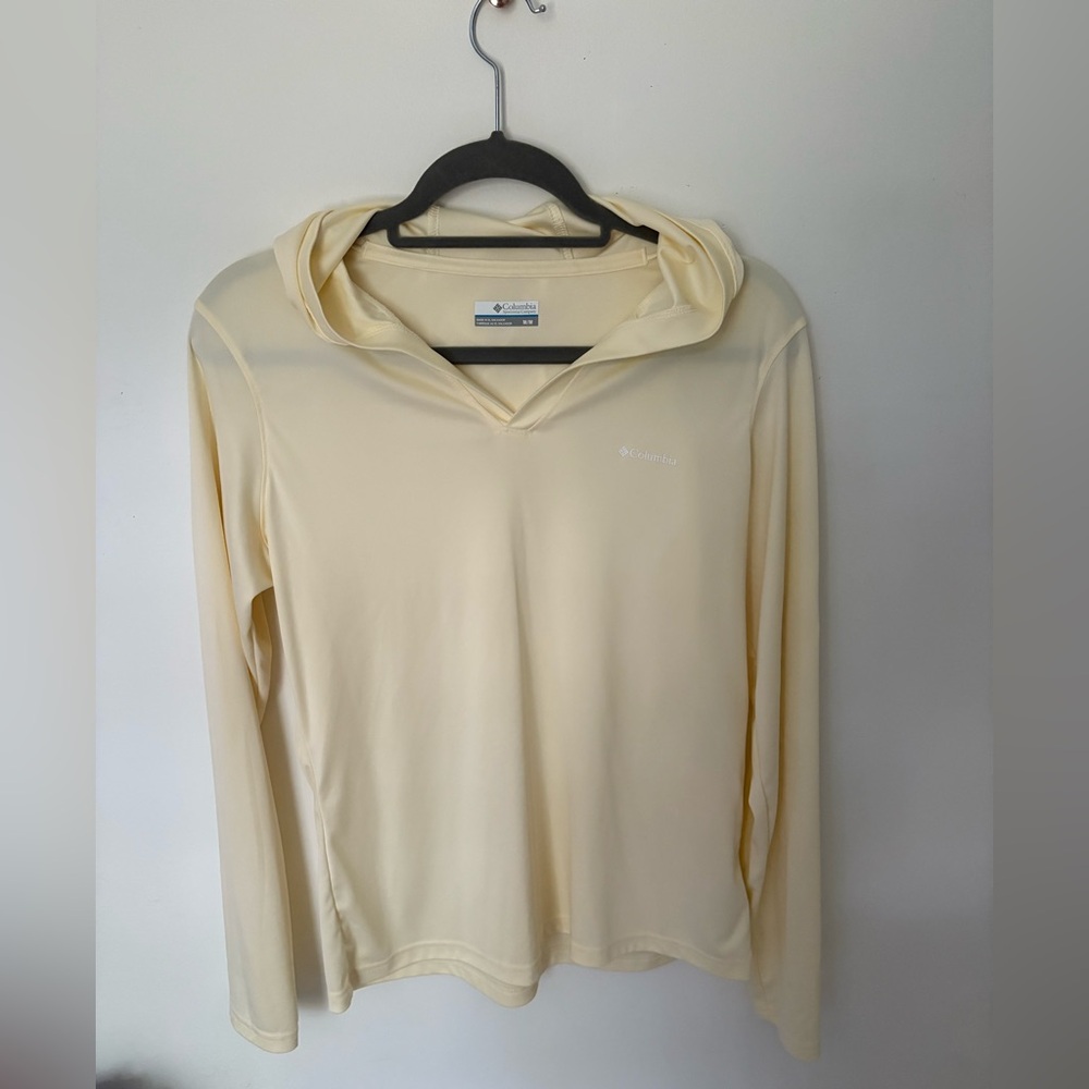 Columbia Butter Yellow Long Sleeve Hooded Shirt